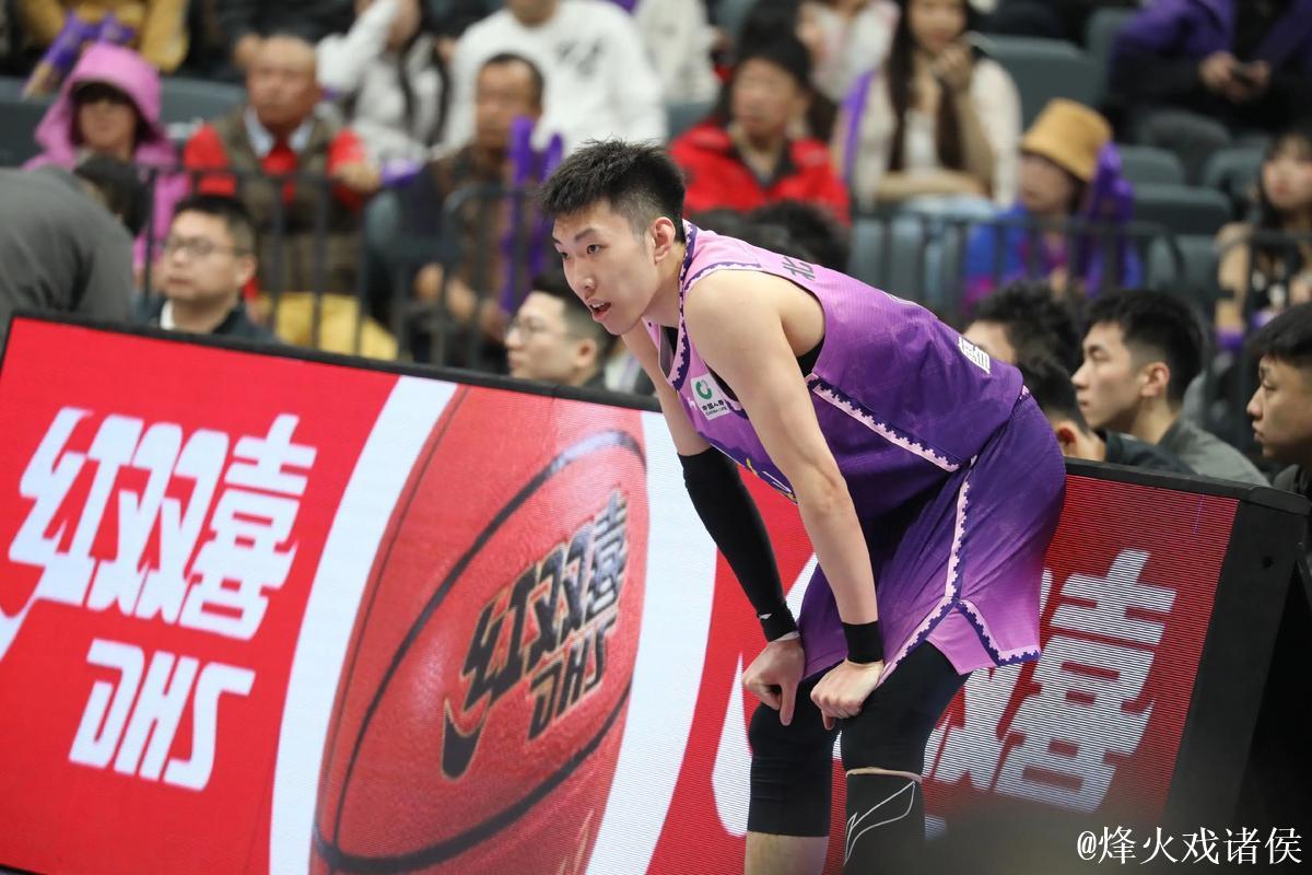 热身赛-廖三宁贡献13+6 中国男篮大胜波黑20分